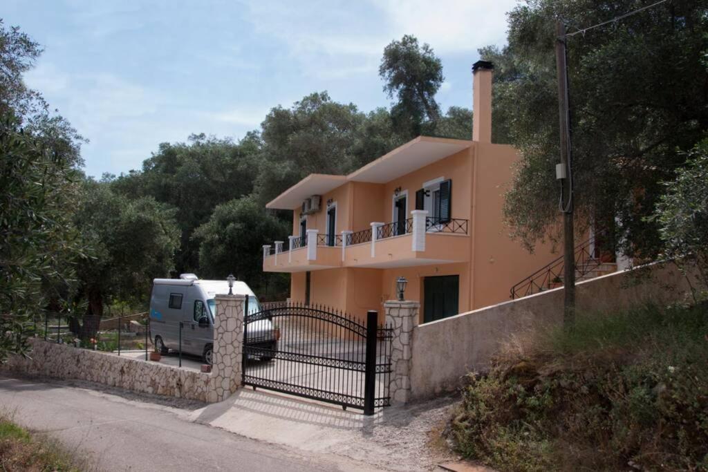 Villa Angelika Liapades Exteriör bild